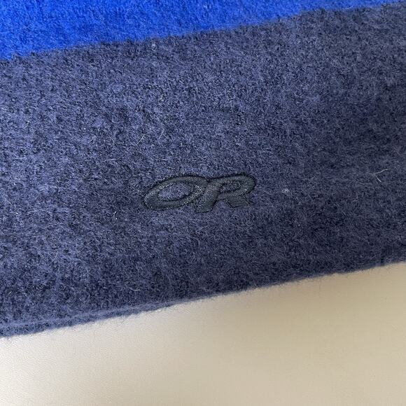 OUTDOOR RESEARCH Blue Merino Wool Gradient Beanie Hat Warm‎ Winter Hiking - Picture 2 of 6